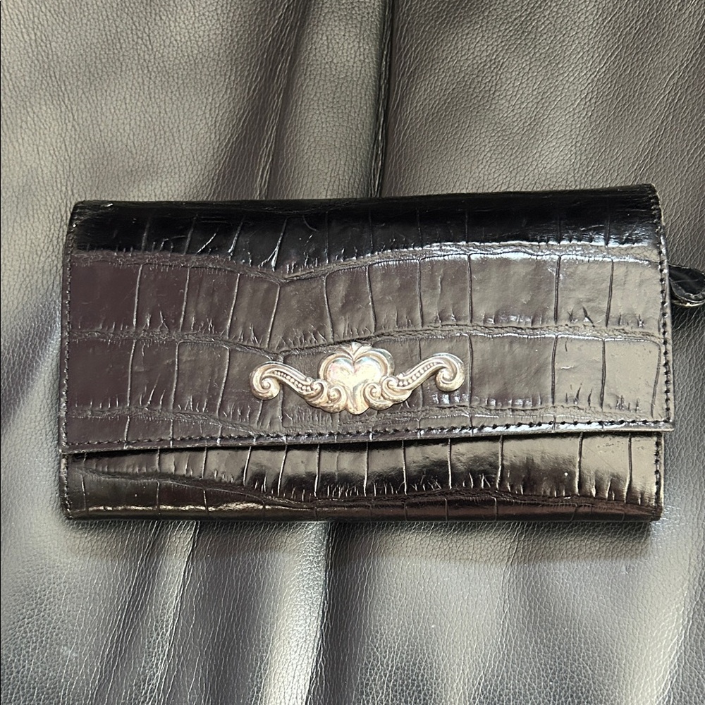 Brighton Leather Black Crocodile-Patterned Clutch in EUC - Picture 1 of 11